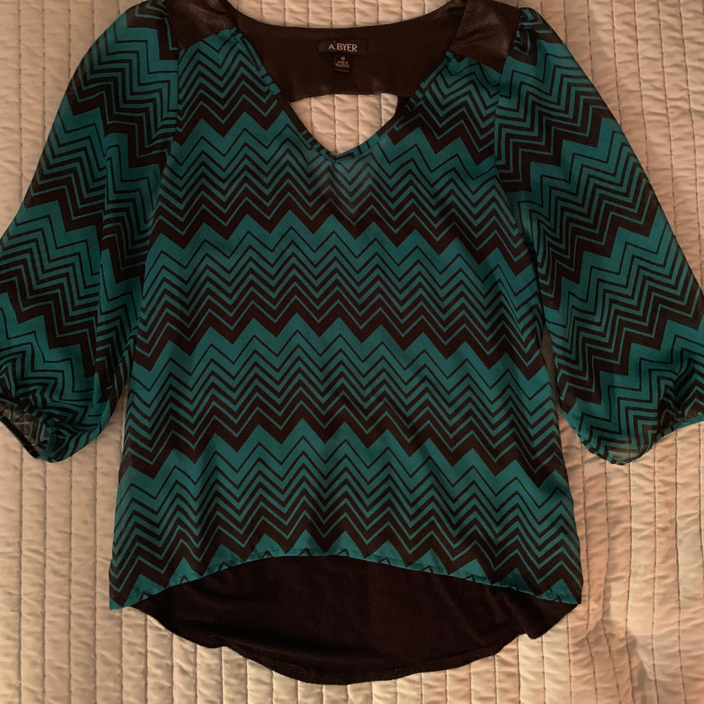 A. Byer Chevron-designed dress shirt